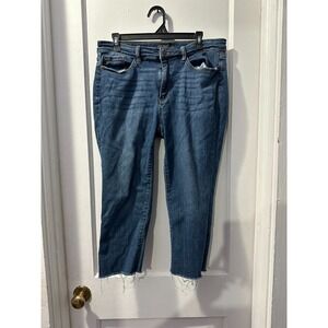 Judy Blue Skinny Fit Capri in 13 JB82247DK